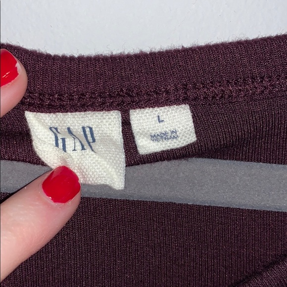 Maroon GAP long sleeve - Picture 3 of 3